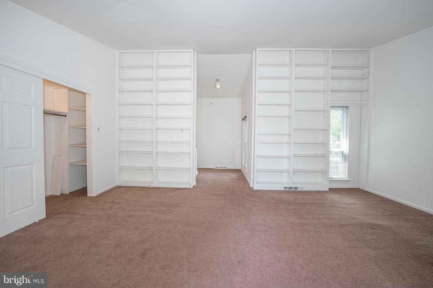 102 W Montgomery Avenue #a photo 38