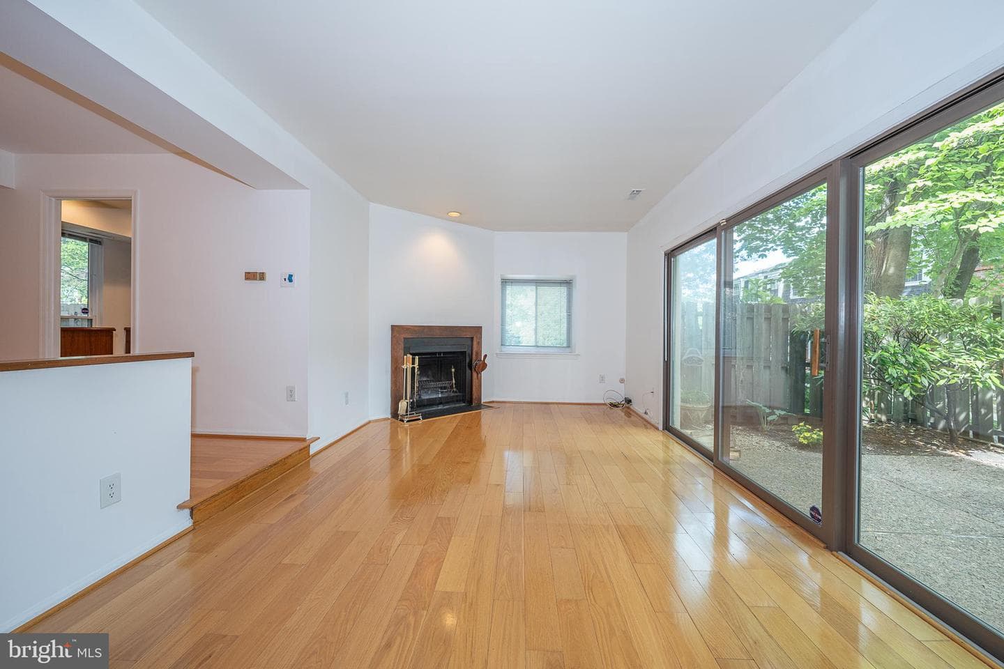 102 W Montgomery Avenue #a photo 9