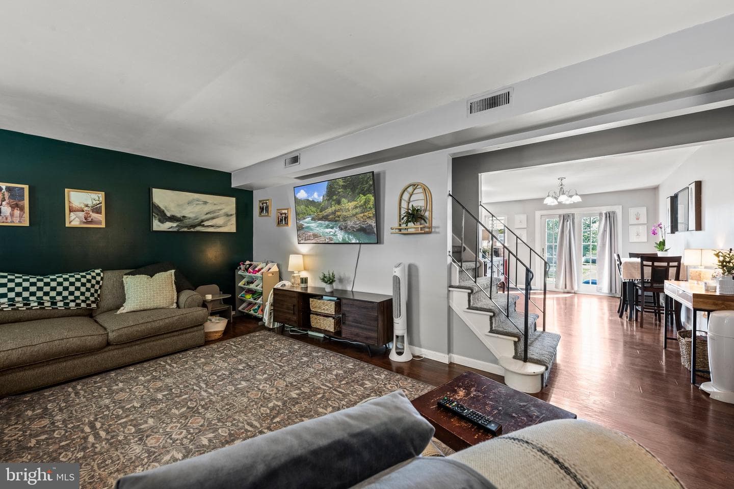 57 Salem Road photo 4