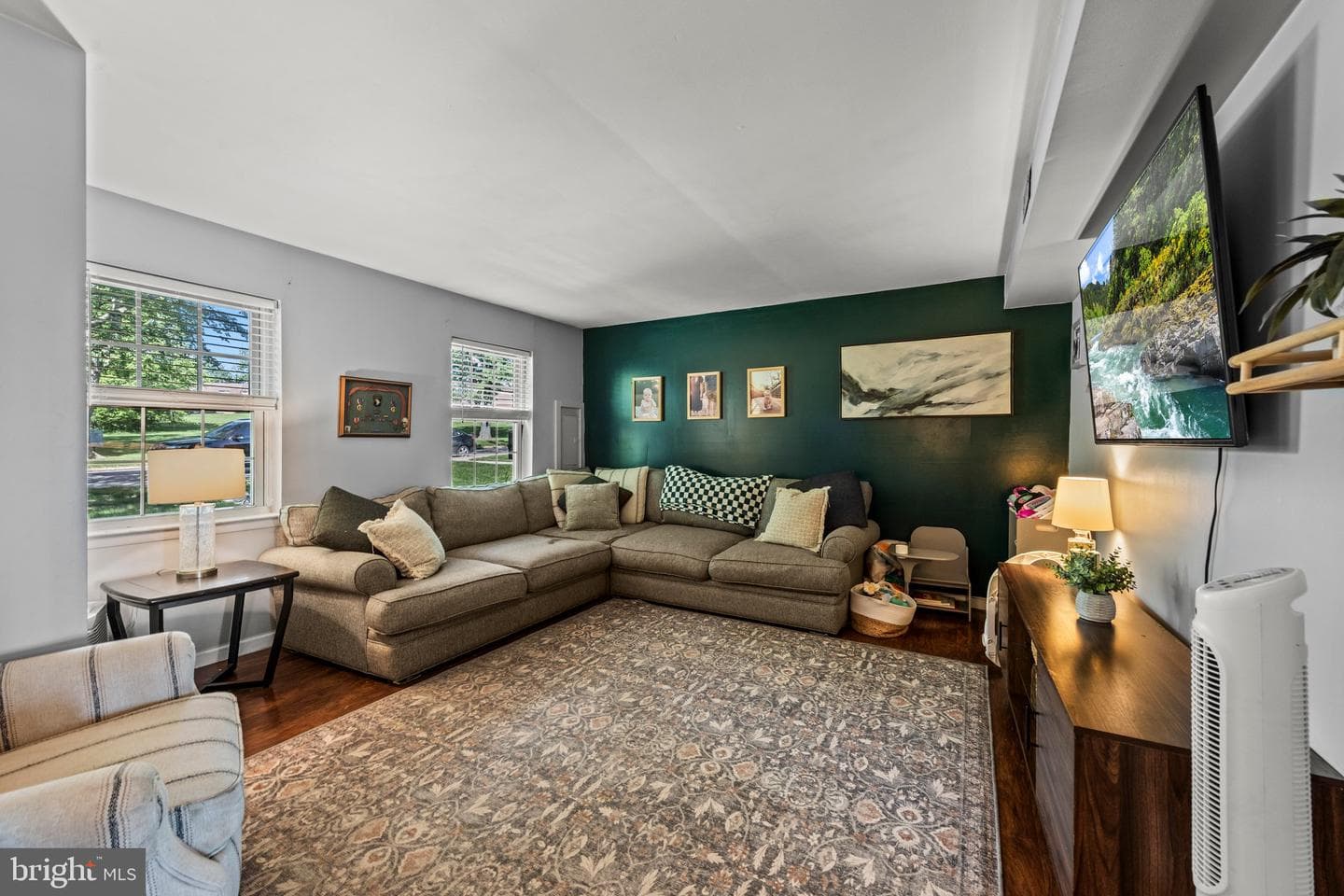 57 Salem Road photo 5