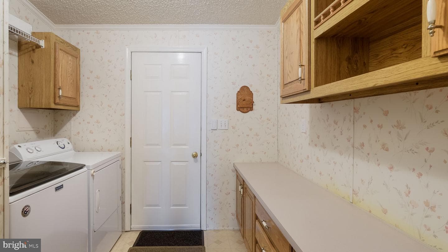 416 Westbury Drive photo 30