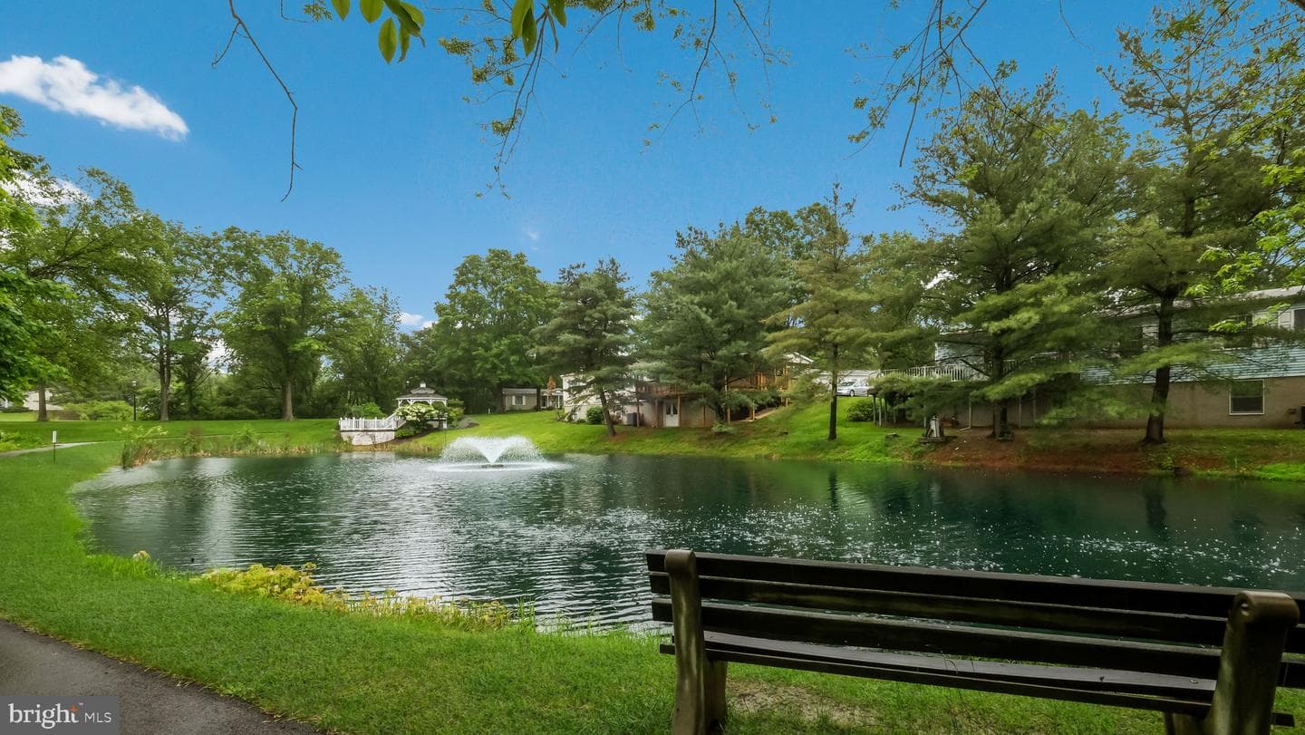 416 Westbury Drive photo 44
