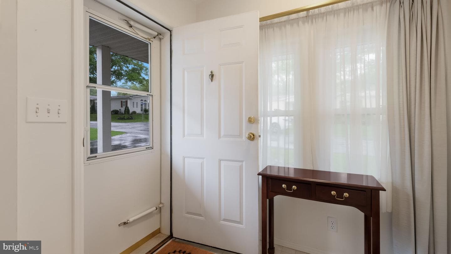 416 Westbury Drive photo 5