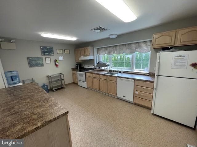 416 Westbury Drive photo 58