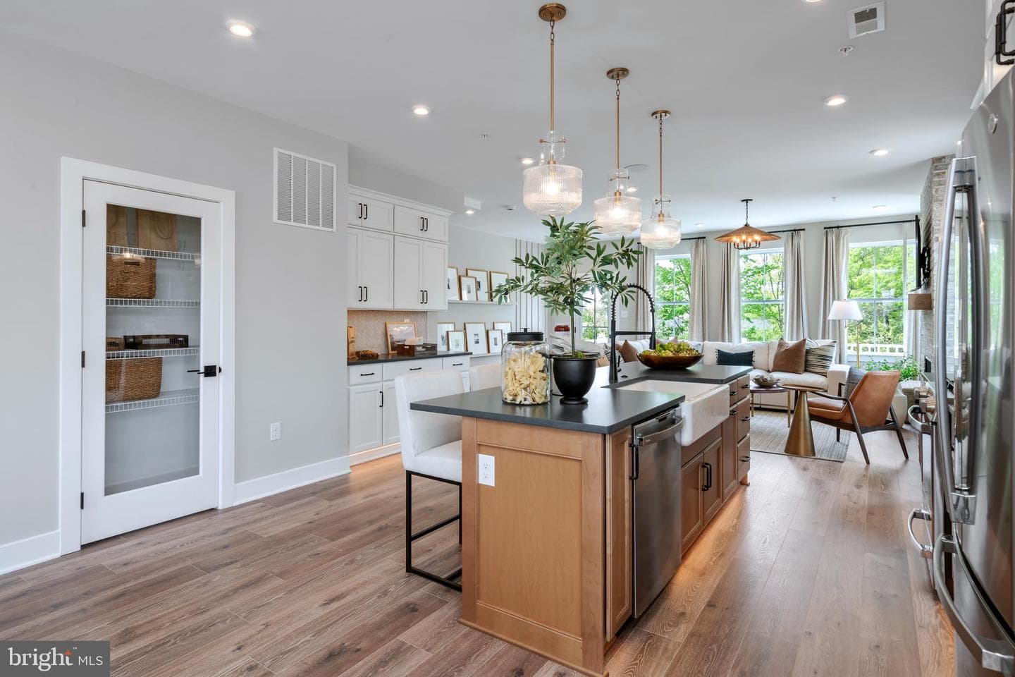 414 Sydney Avenue photo 25