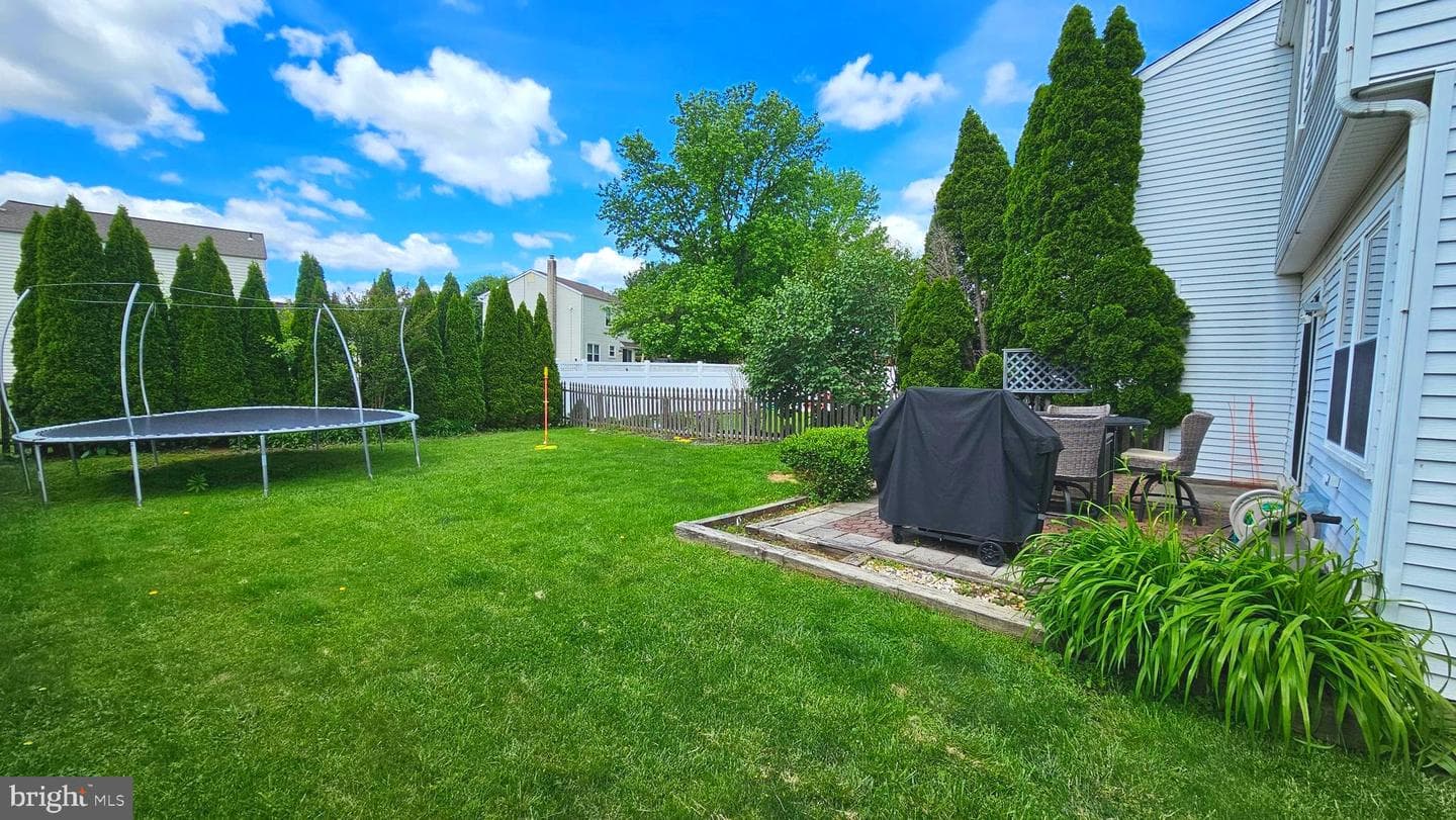 14 Curry Lane photo 16