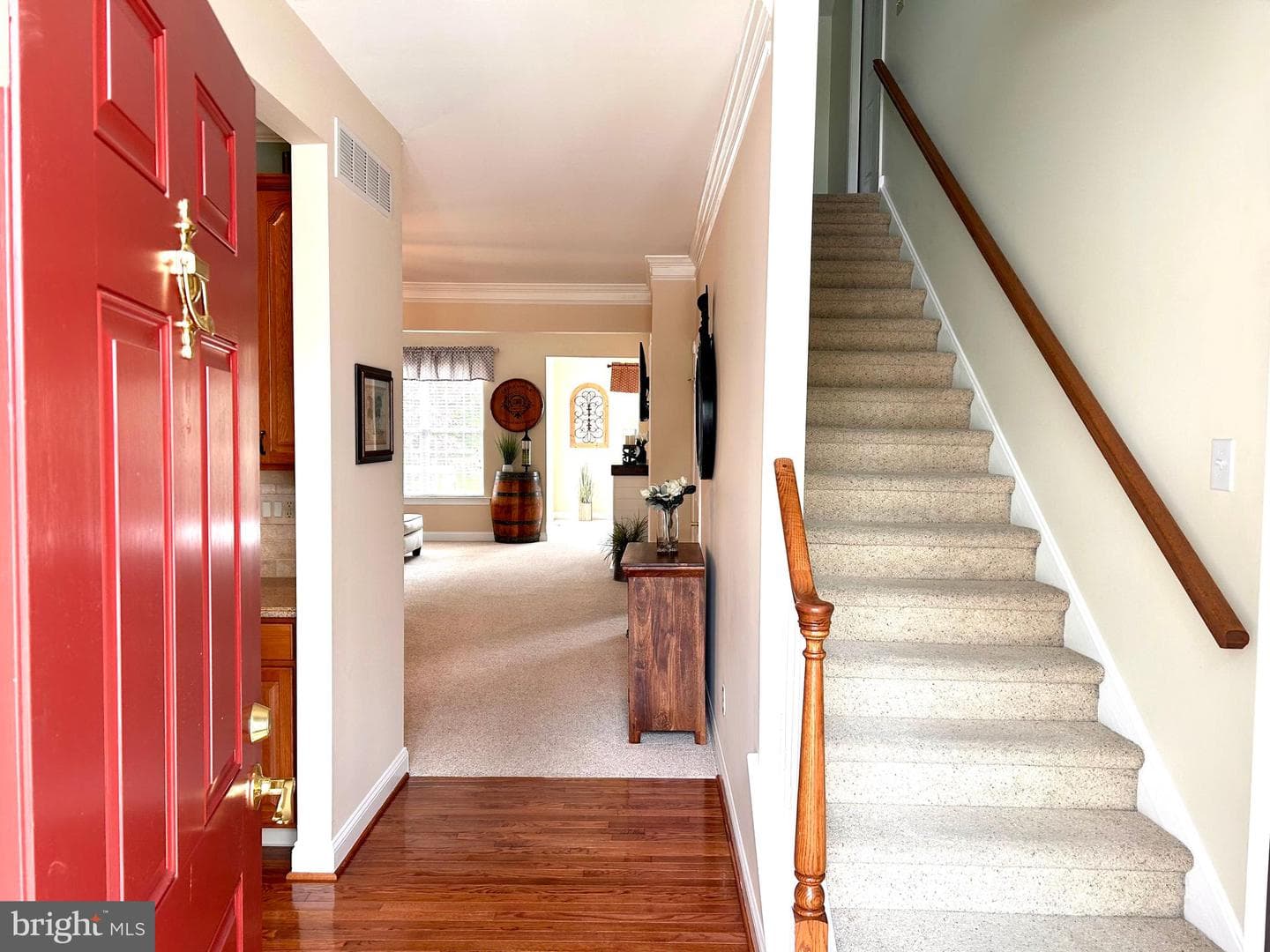1511 Tarrington Way photo 3