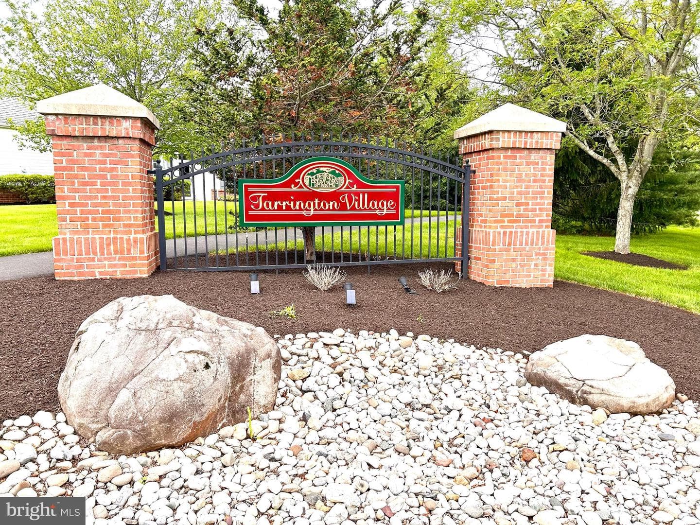 1511 Tarrington Way photo 36