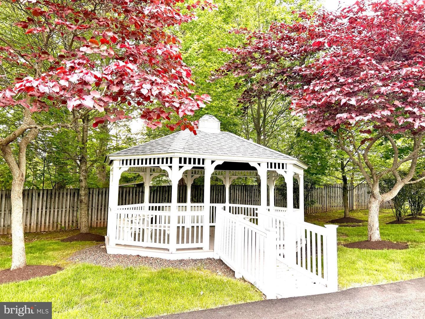 1511 Tarrington Way photo 37