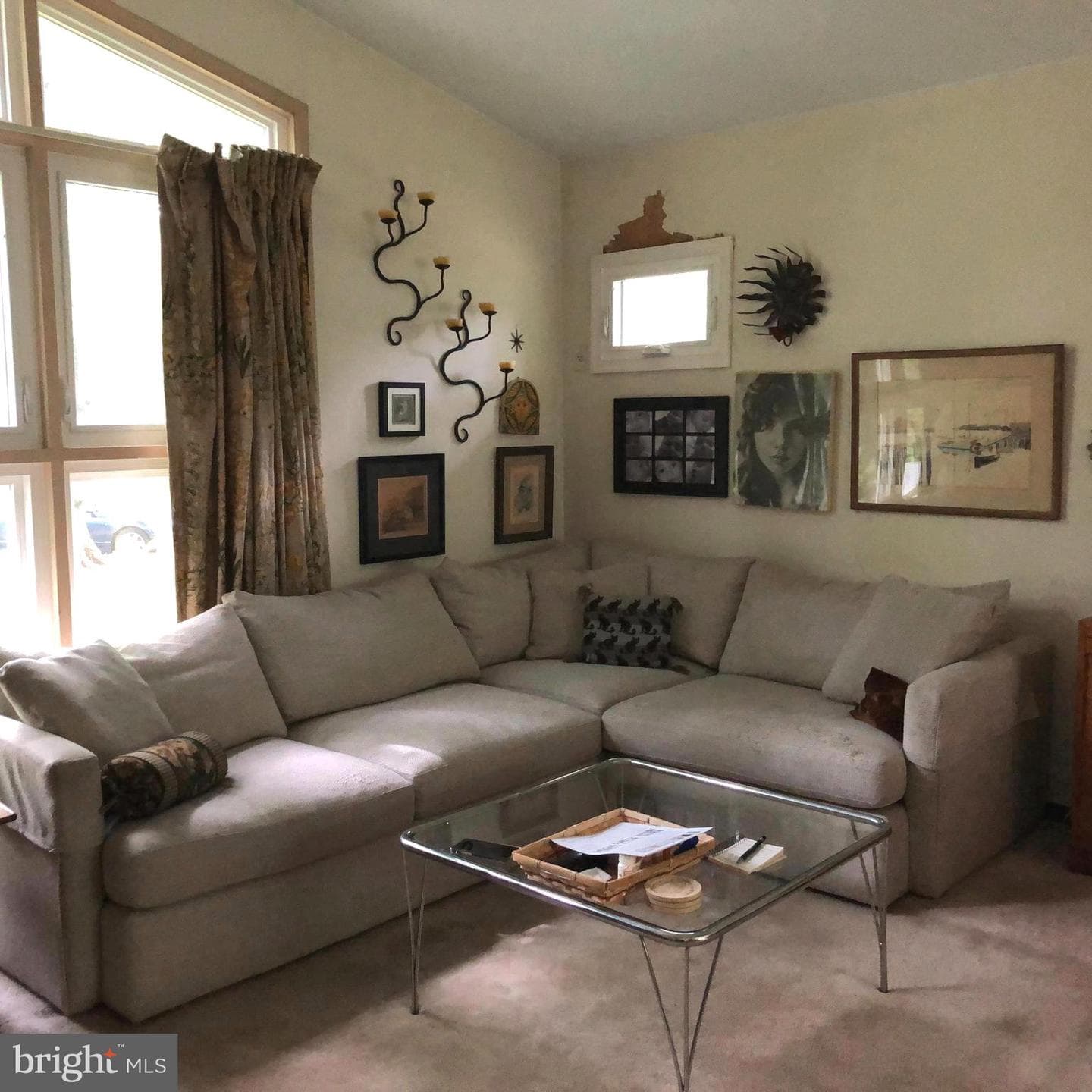 26 Camelot Drive photo 2