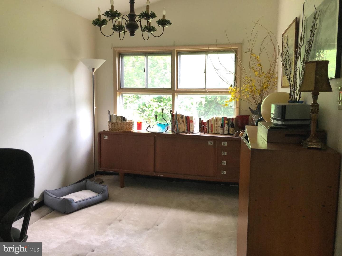26 Camelot Drive photo 4