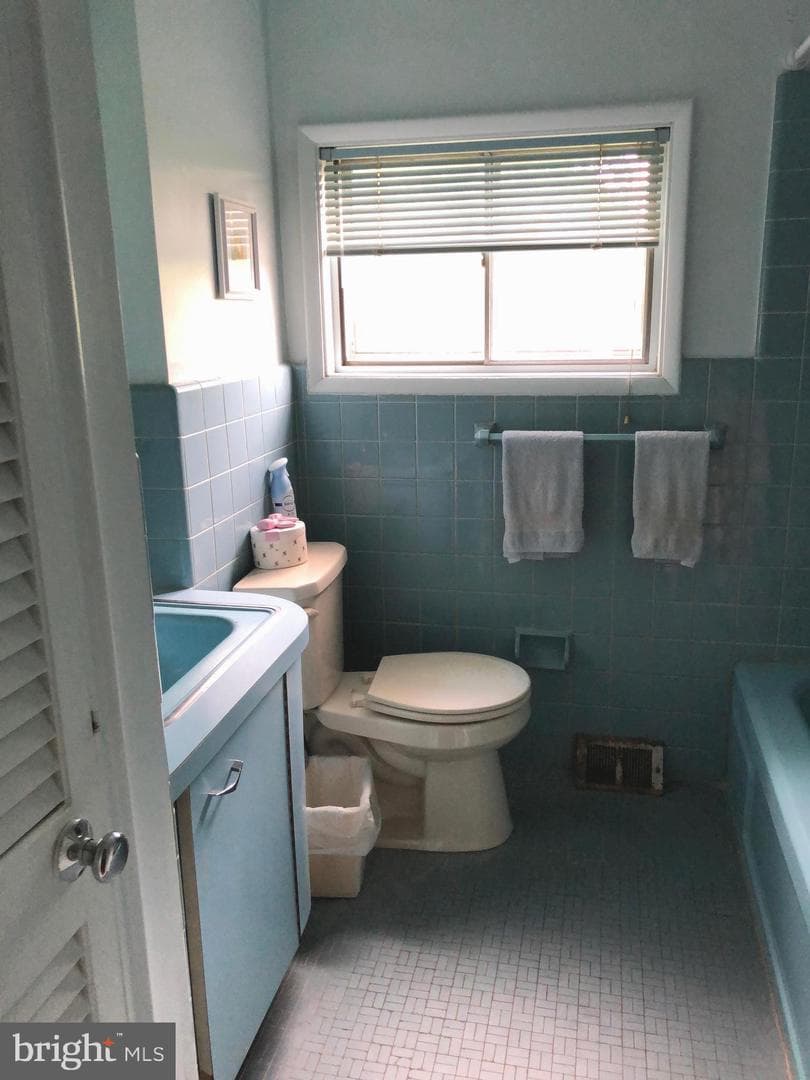 26 Camelot Drive photo 7