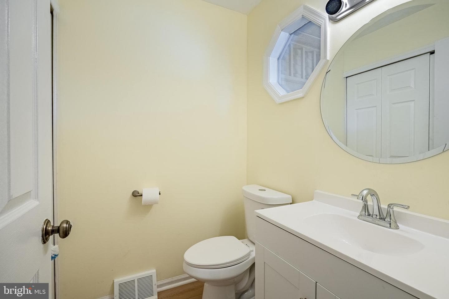 138 Iron Bark Court photo 11