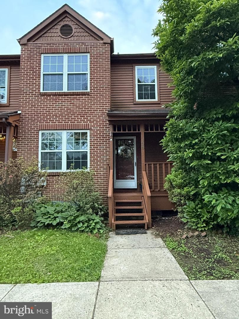 138 Iron Bark Court photo 2