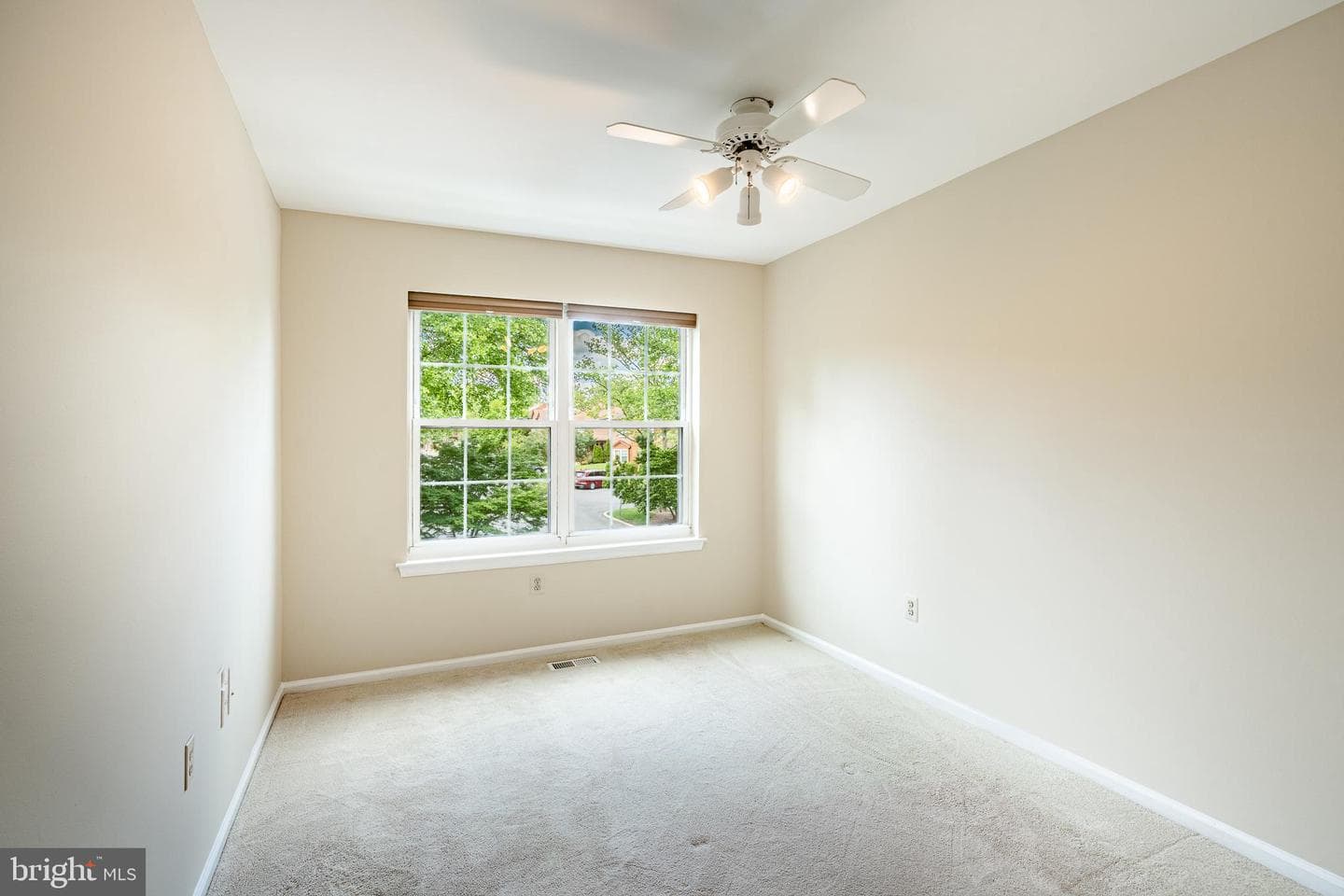 138 Iron Bark Court photo 32