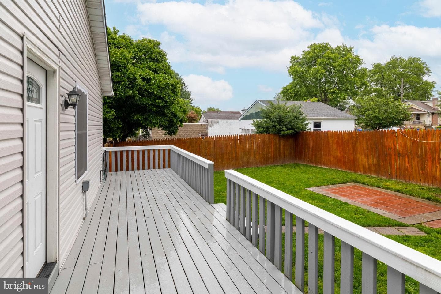 2467 Avondale Avenue photo 38