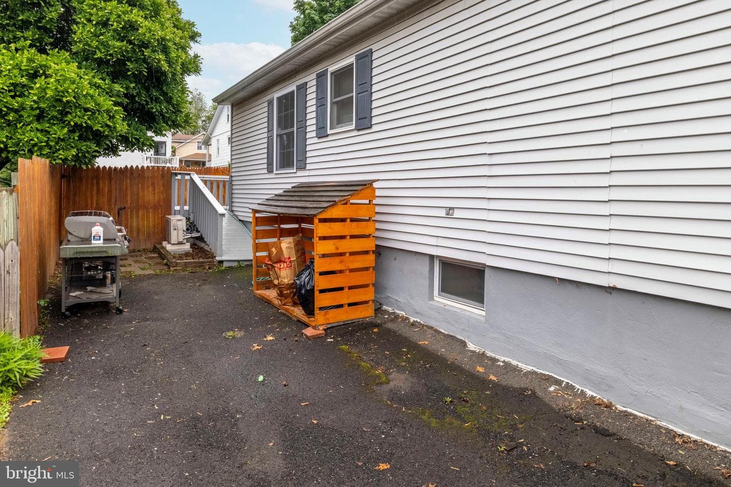 2467 Avondale Avenue photo 39