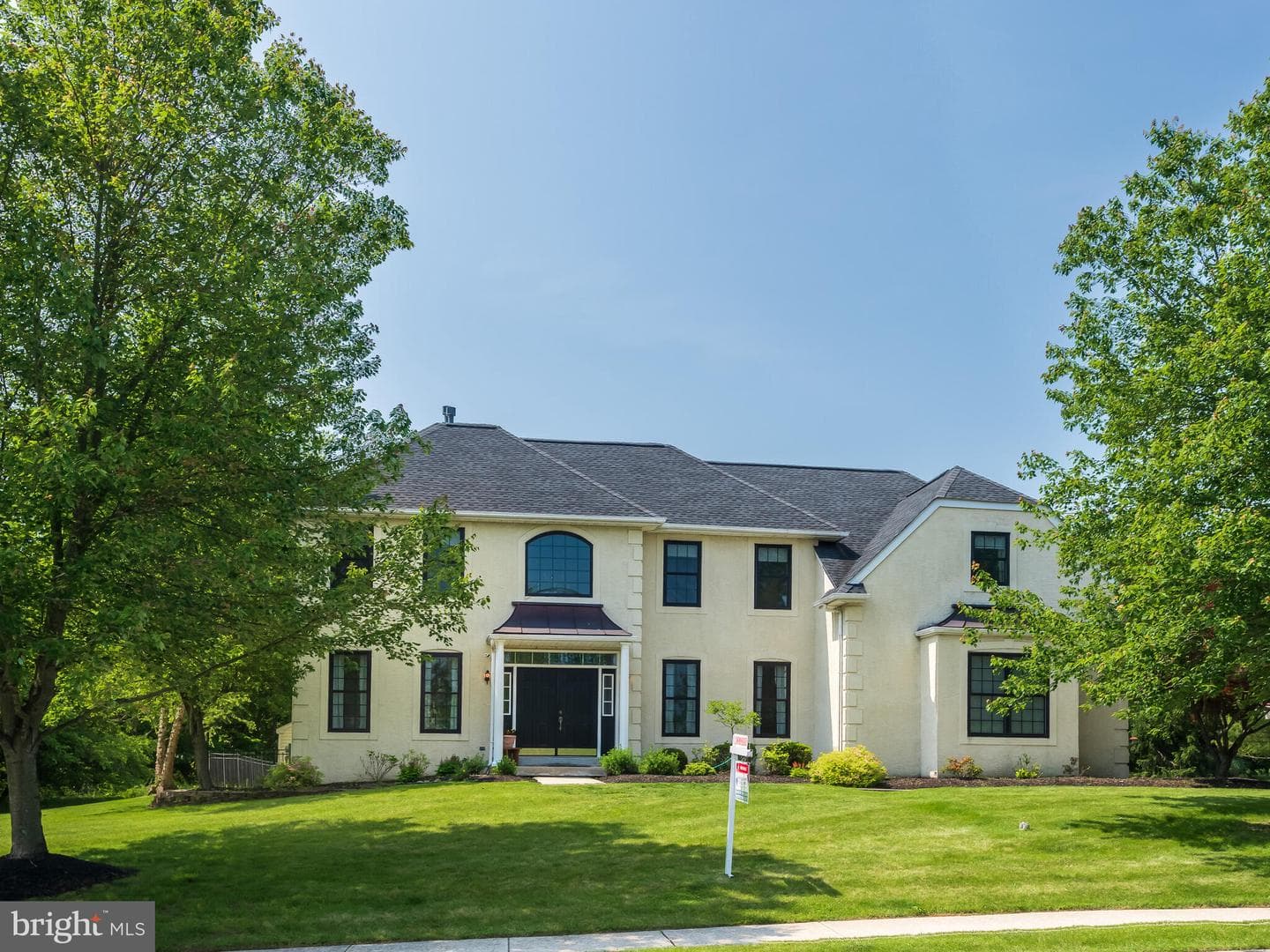 355 Vista Drive photo 2