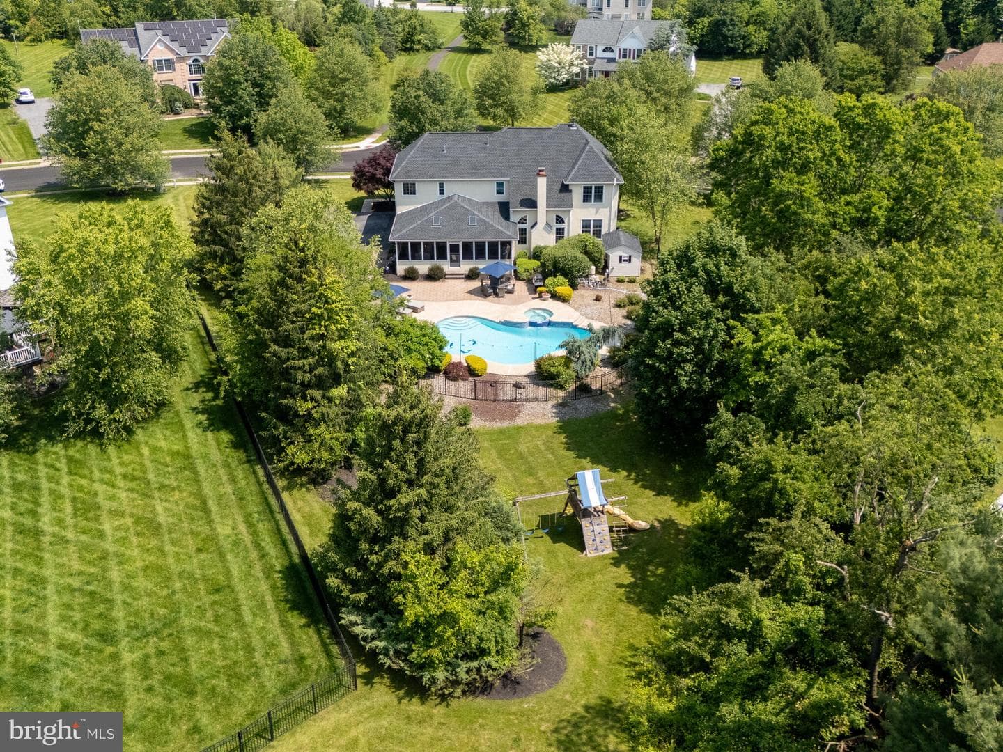 355 Vista Drive photo 3