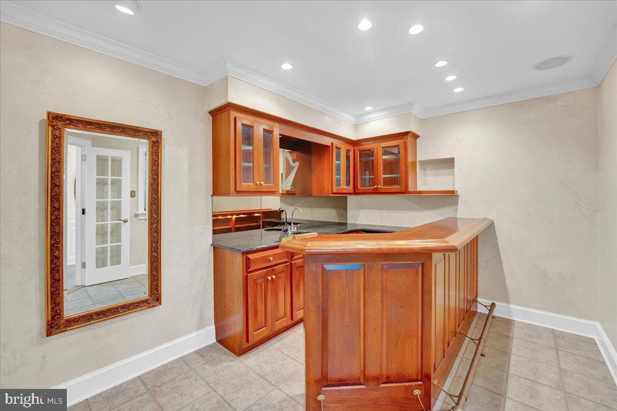 1150 Harrogate Way photo 12