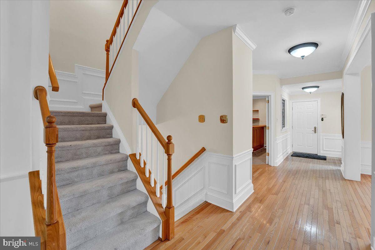 1150 Harrogate Way photo 17