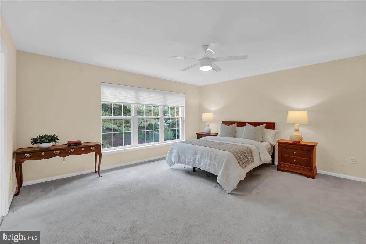 1150 Harrogate Way photo 18