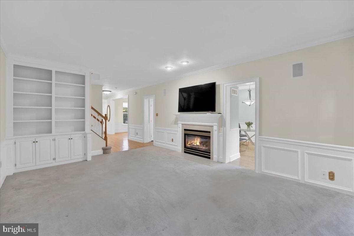 1150 Harrogate Way photo 6