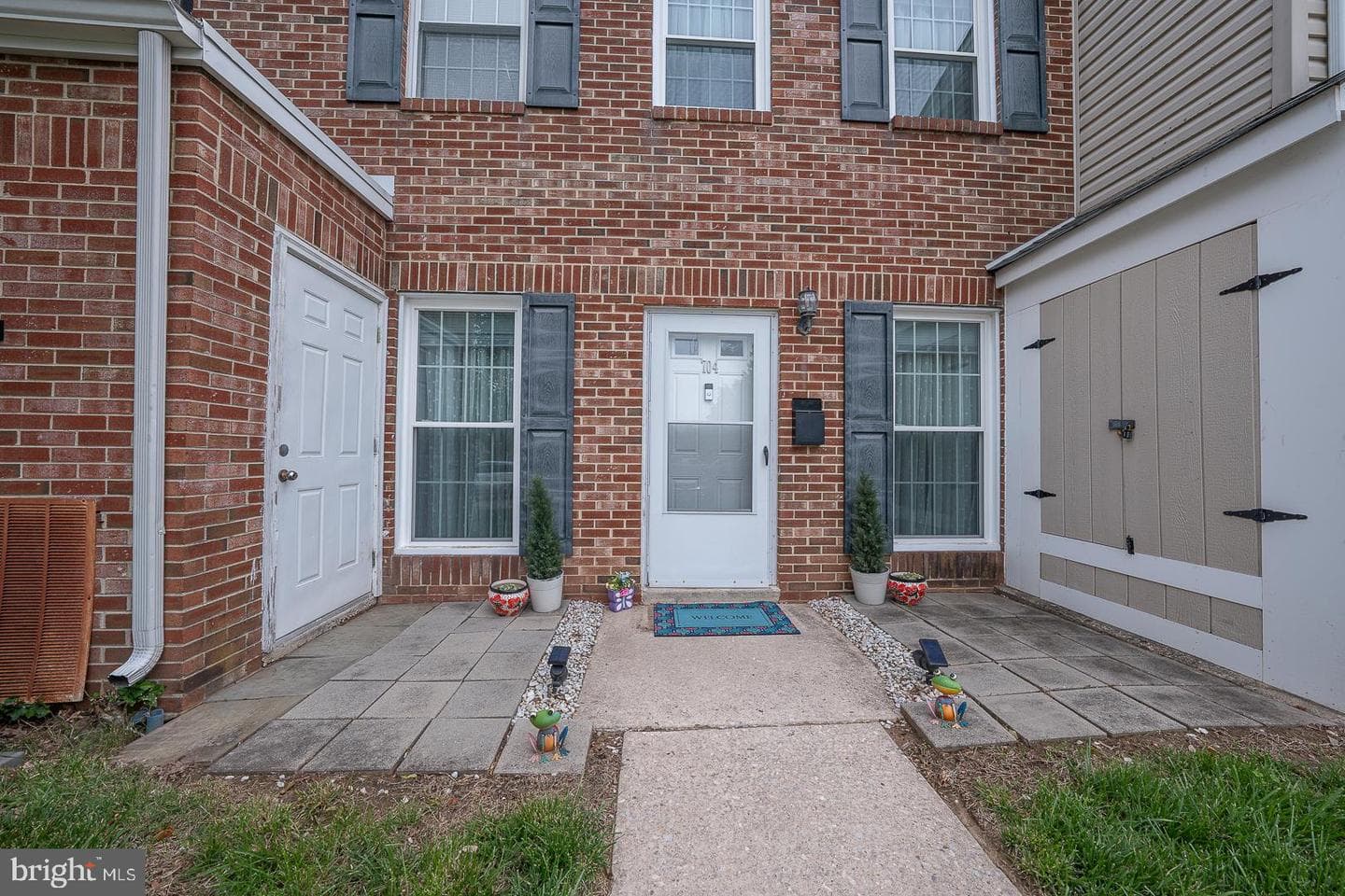 704 Middleton Place photo 2