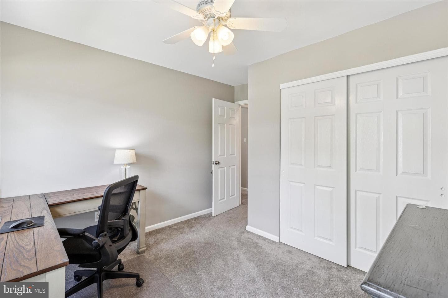 112 Abbey Drive photo 31