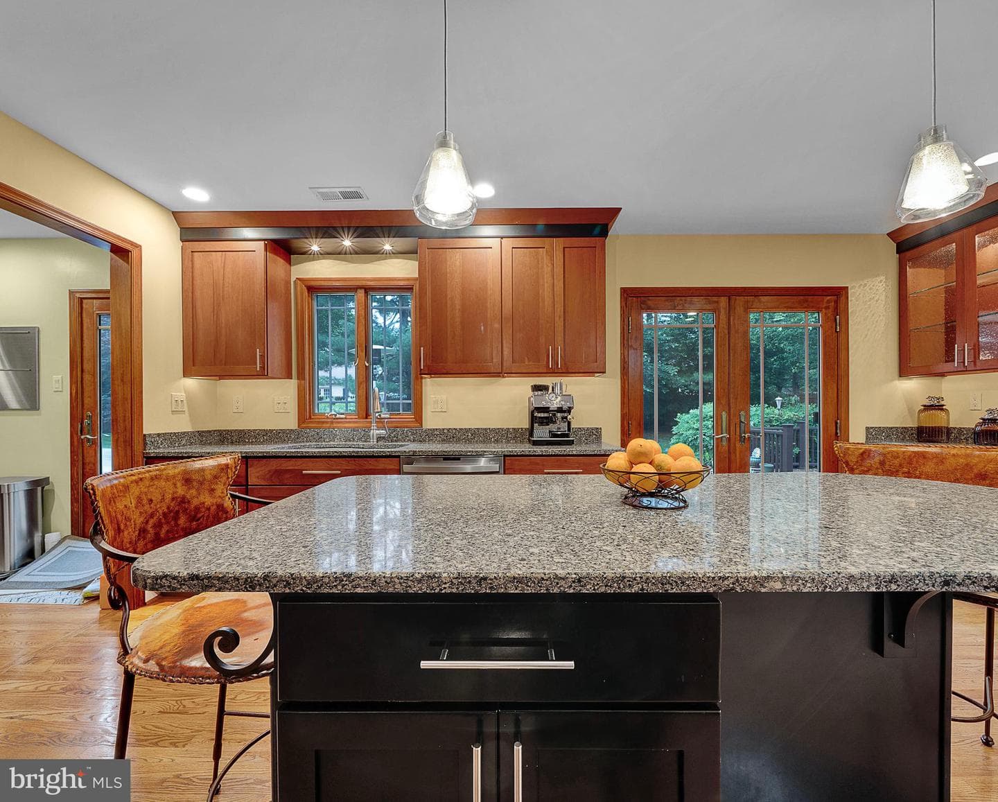 717 Buckley Road photo 9