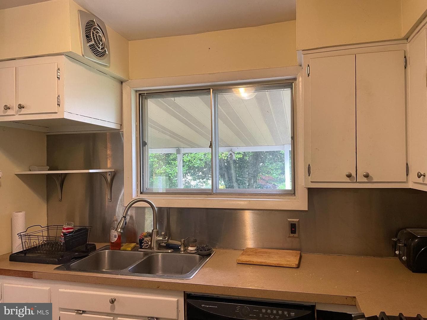 705 Burbridge Road photo 15