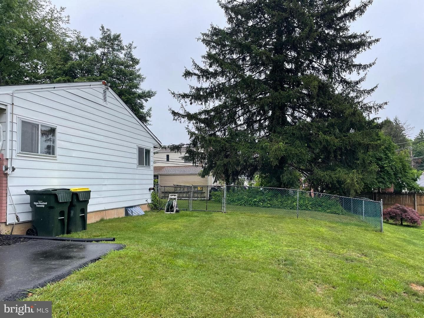 705 Burbridge Road photo 3