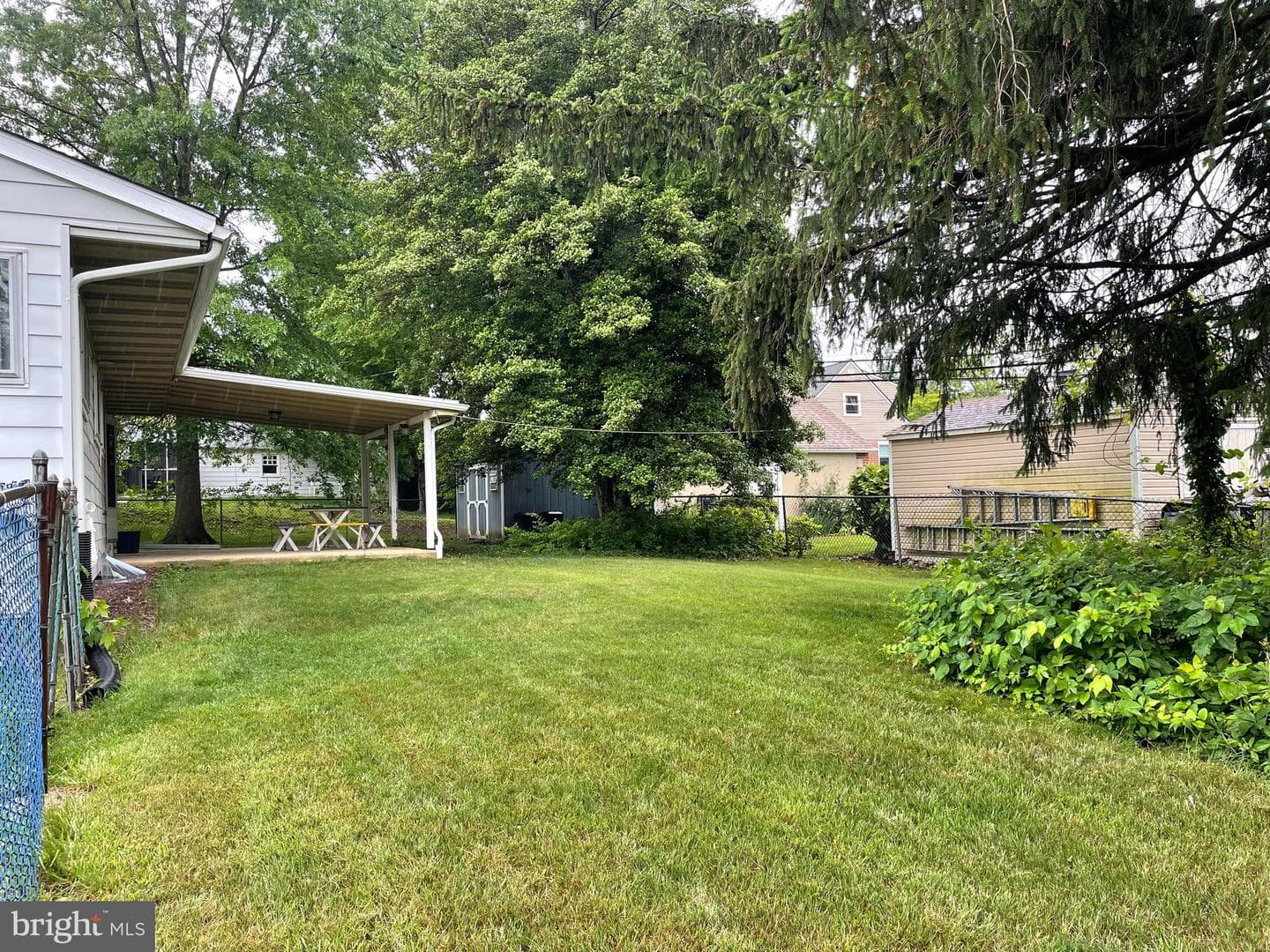 705 Burbridge Road photo 4