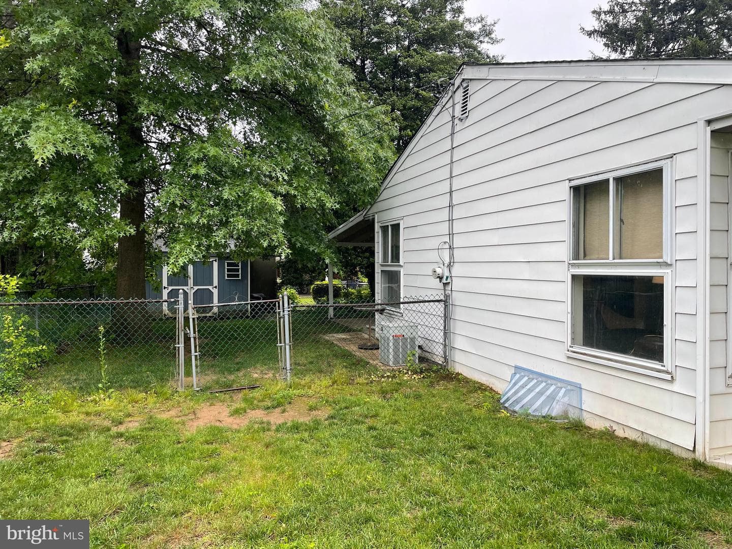 705 Burbridge Road photo 6