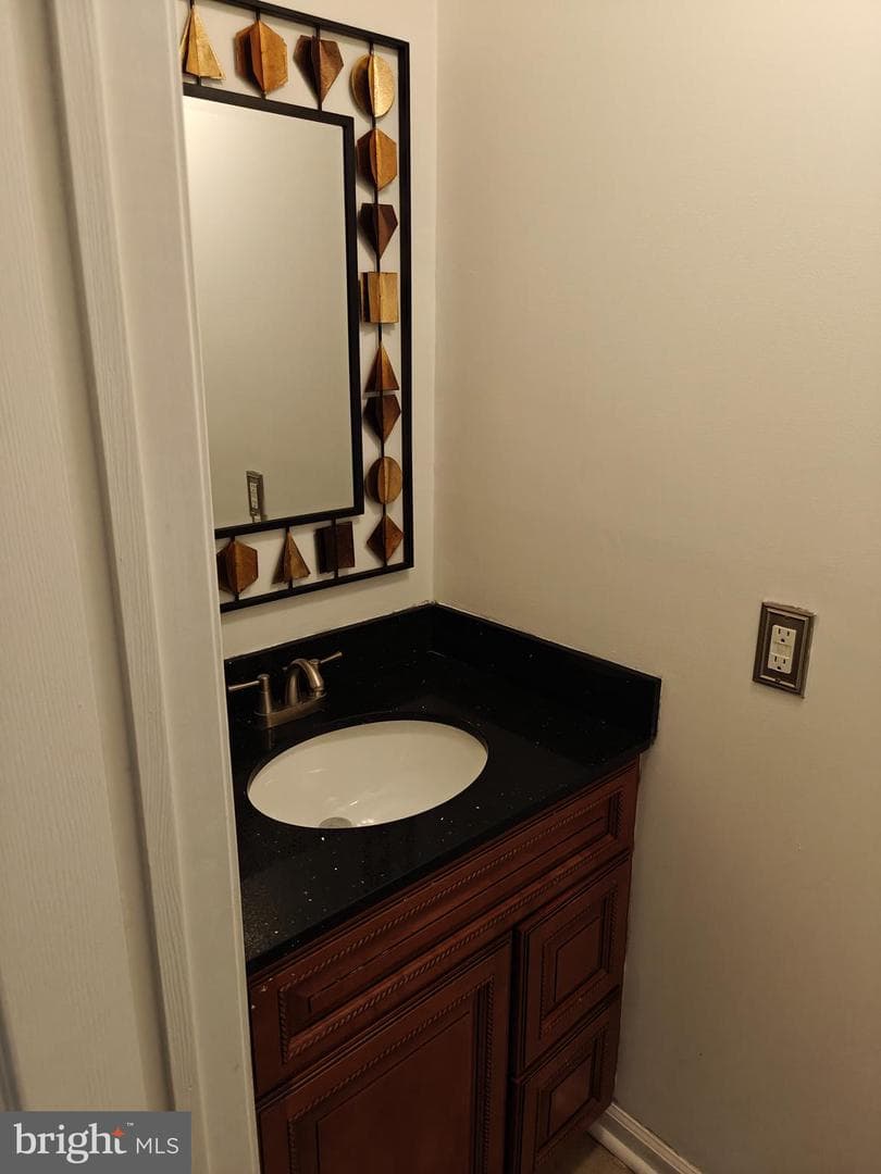 3910 Gatehouse Lane photo 7