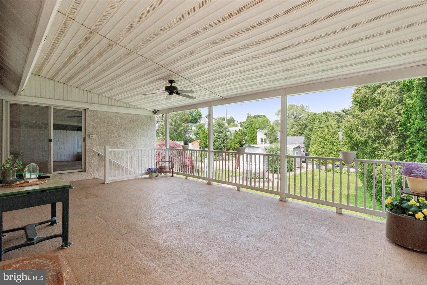 222 Moir Avenue photo 23