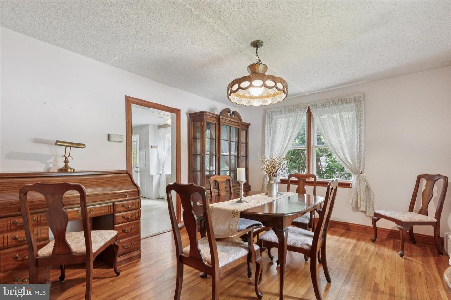 222 Moir Avenue photo 5