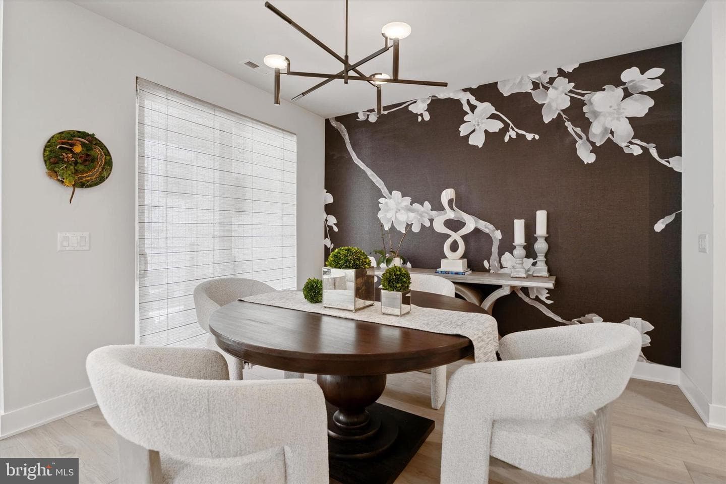 301 Manion Alley photo 10