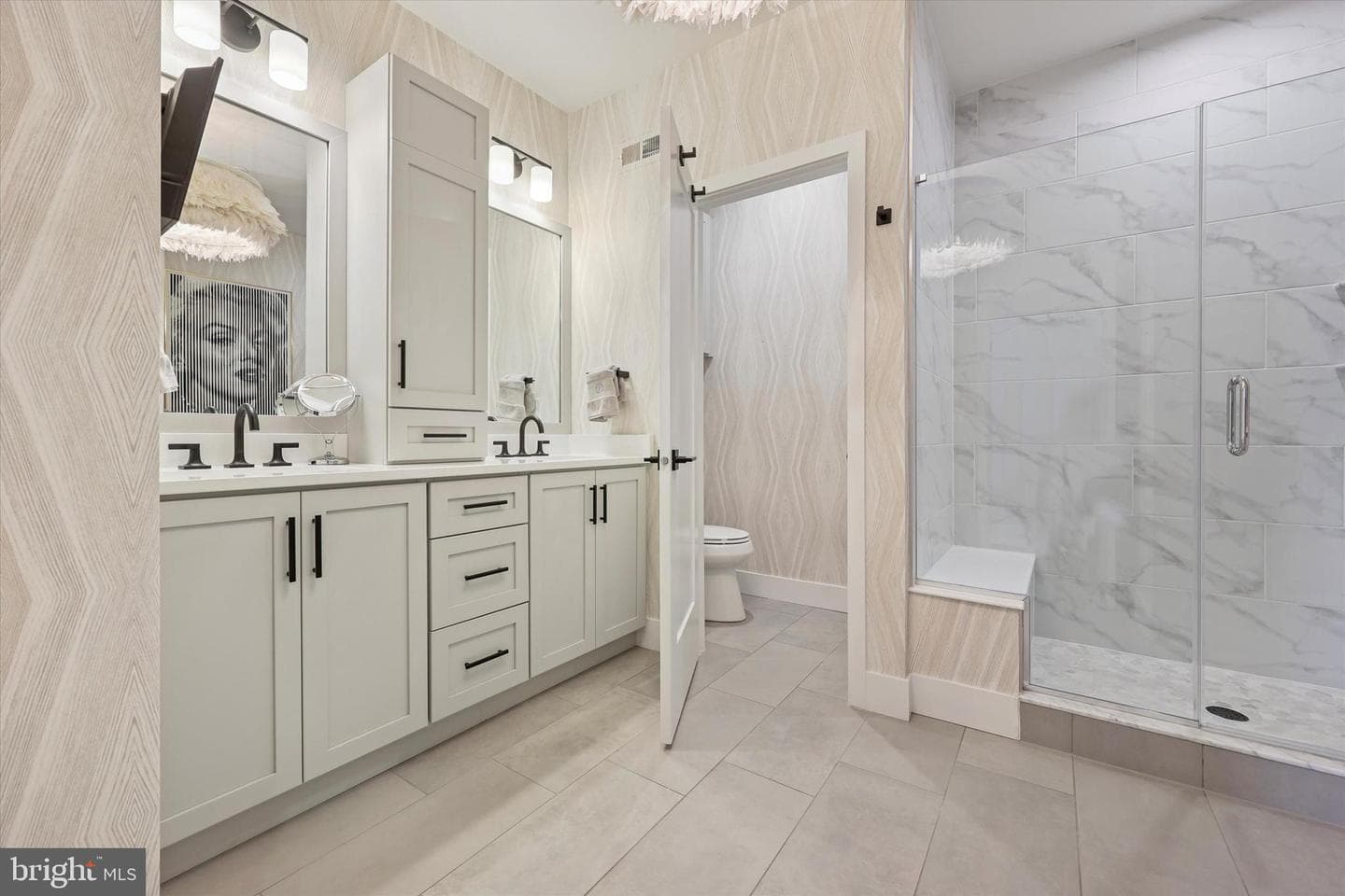 301 Manion Alley photo 18