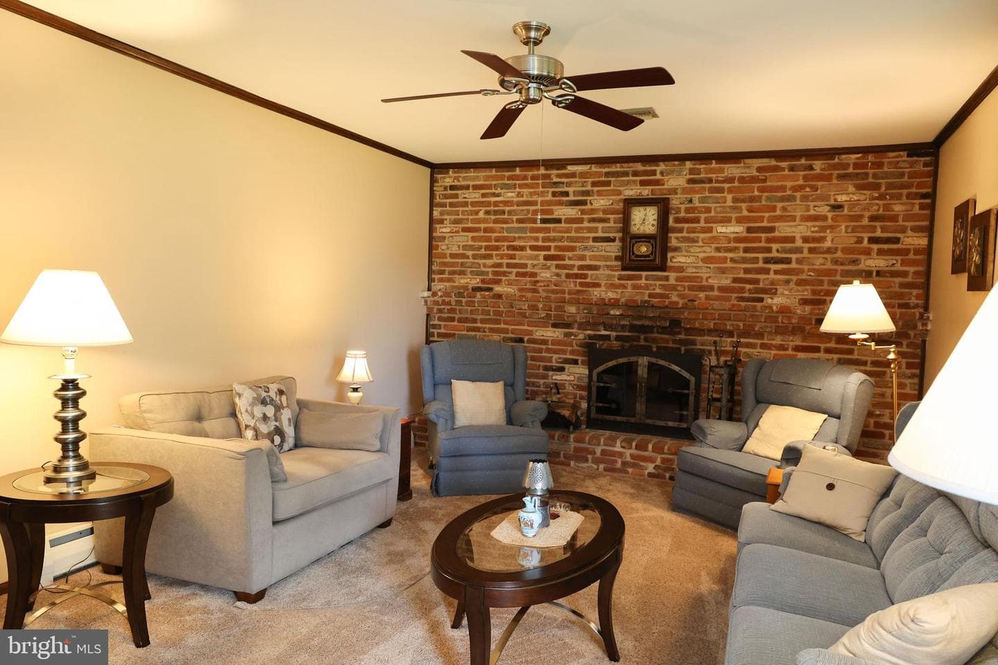 824 Garfield Avenue photo 4
