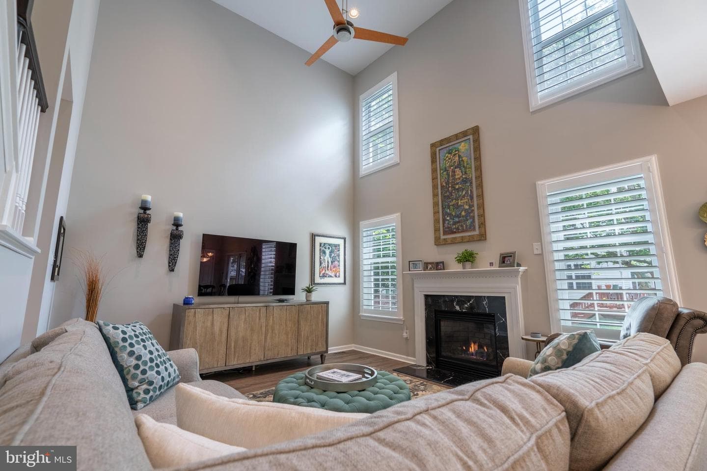 102 Warwick Way photo 18