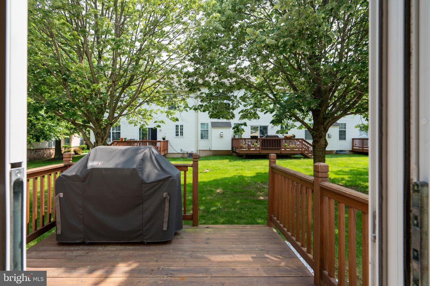 102 Warwick Way photo 50