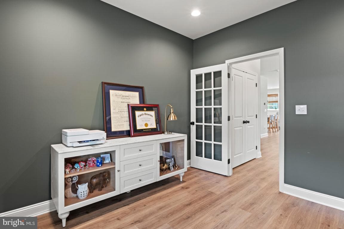 164 Charles Lane photo 10
