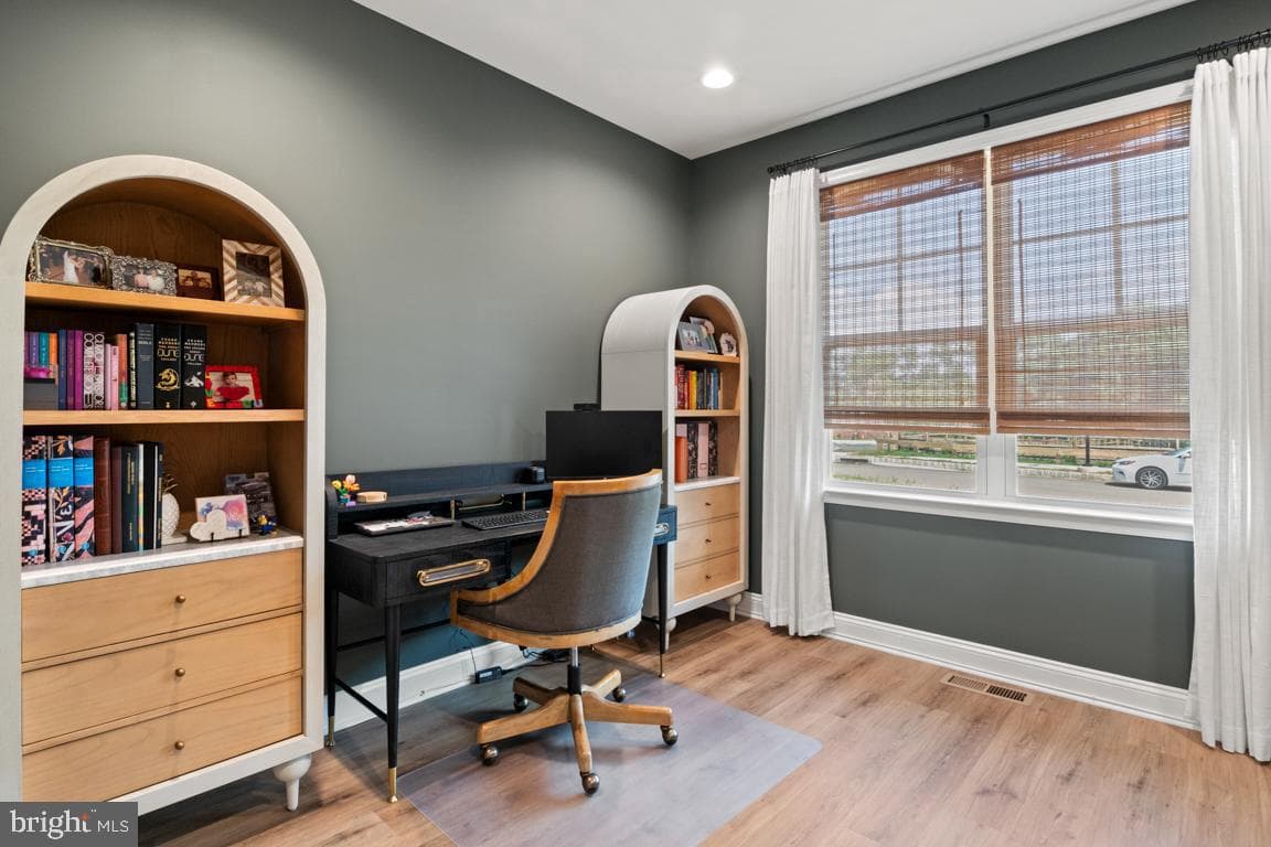 164 Charles Lane photo 11