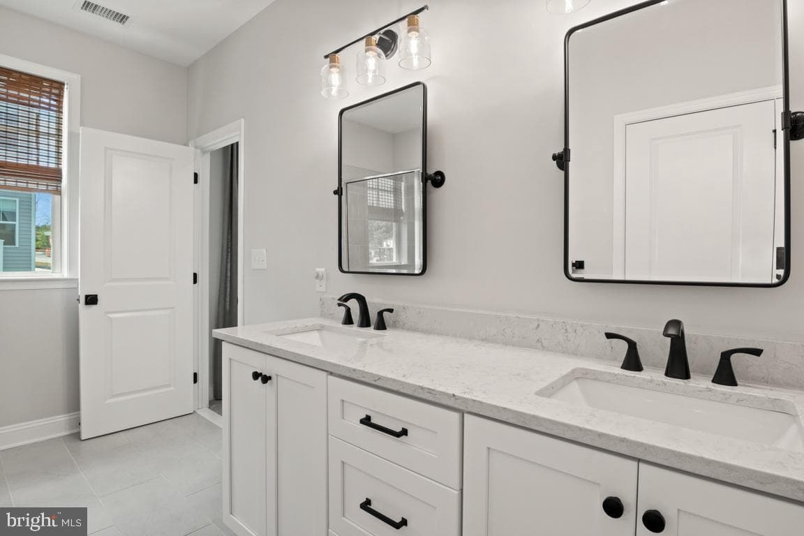 164 Charles Lane photo 16