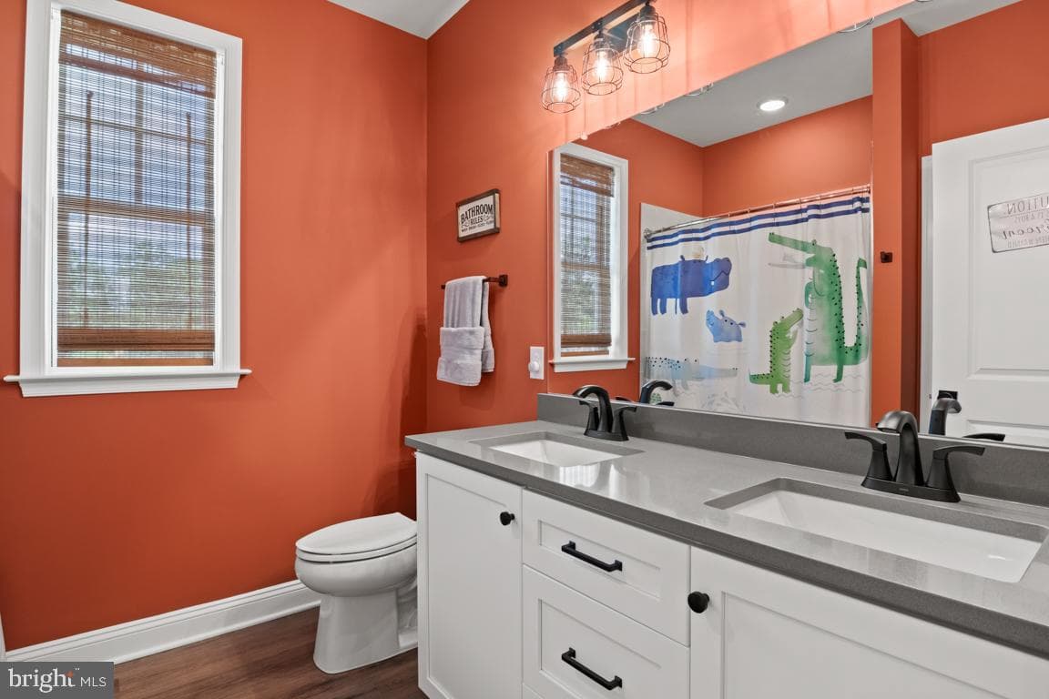 164 Charles Lane photo 24