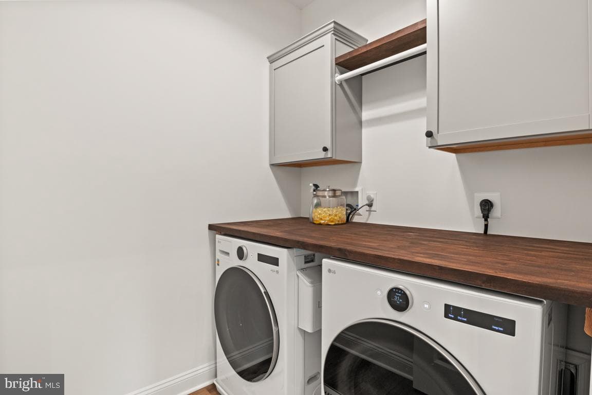 164 Charles Lane photo 25
