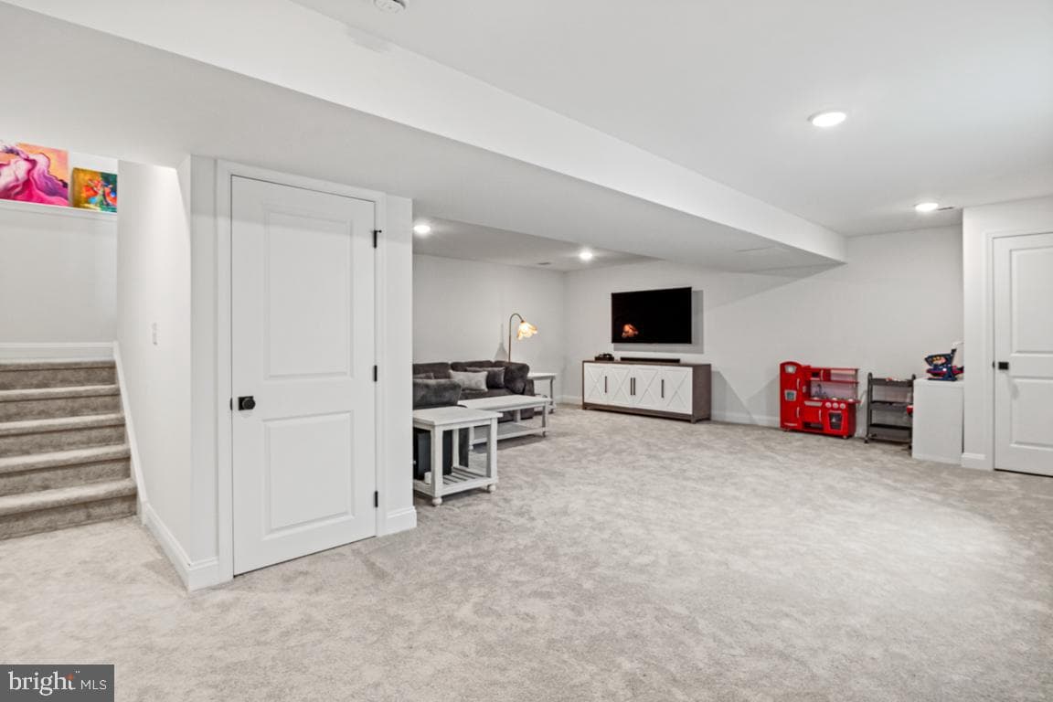 164 Charles Lane photo 26