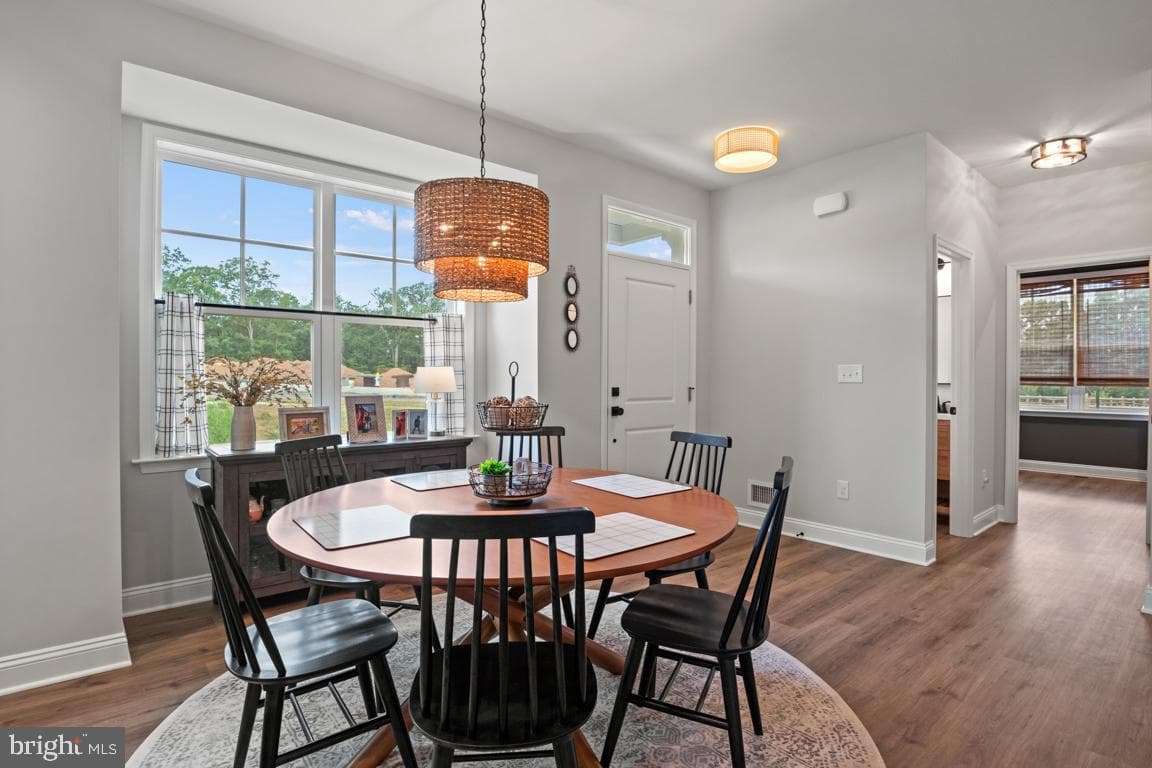 164 Charles Lane photo 3