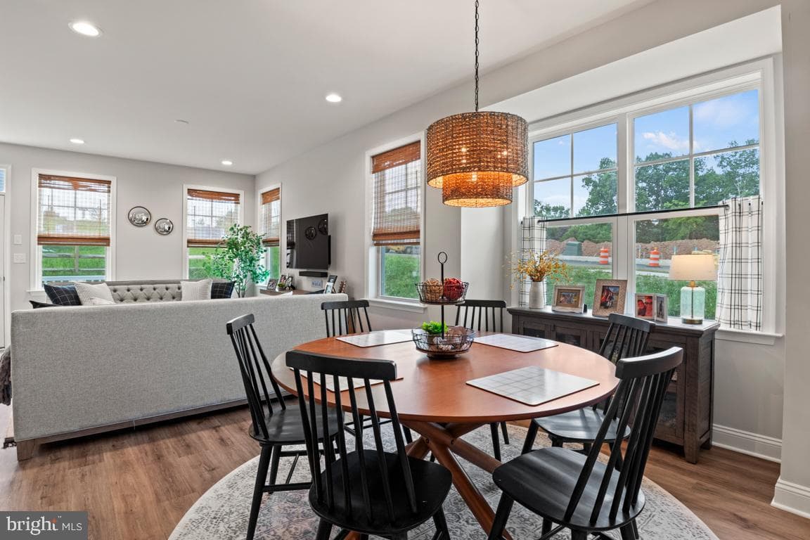 164 Charles Lane photo 4
